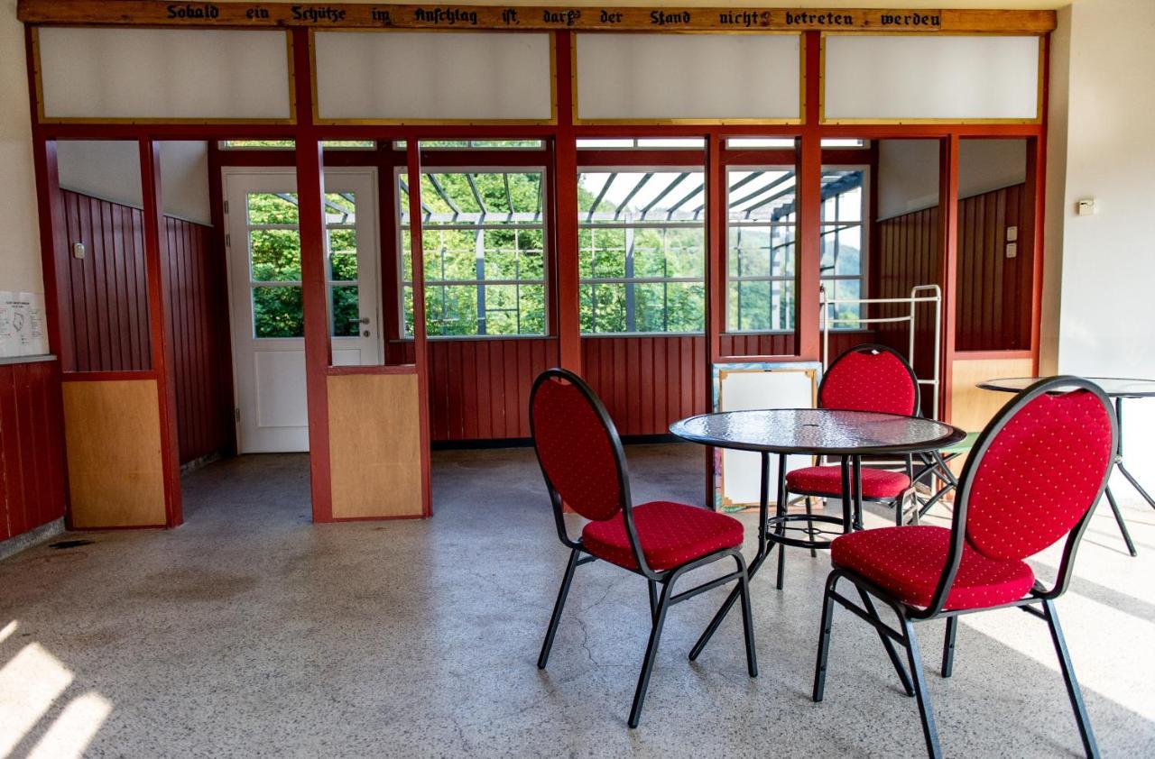 Haus des Volkes - Das Bauhaushotel Probstzella Exterior foto