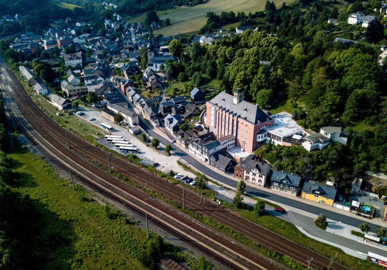 Haus des Volkes - Das Bauhaushotel Probstzella Exterior foto